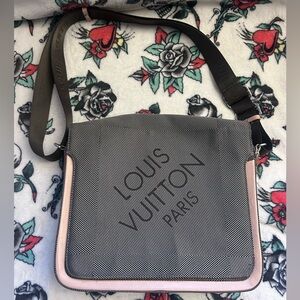 Louis Vuitton Damier Geant Citadin Canvas Messenger Bag